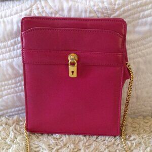 VTG Woodward & Lothrop Magenta Leather purse/Compact; Quality Classically Chic